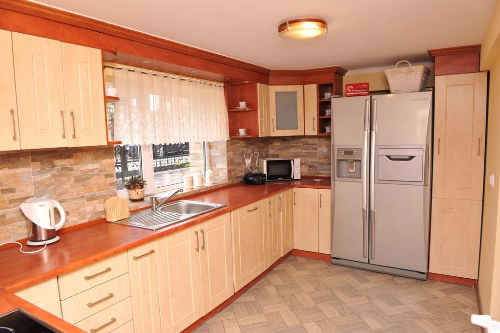 Pokoje I Apartamenty Iwona Цехоцинек Екстериор снимка